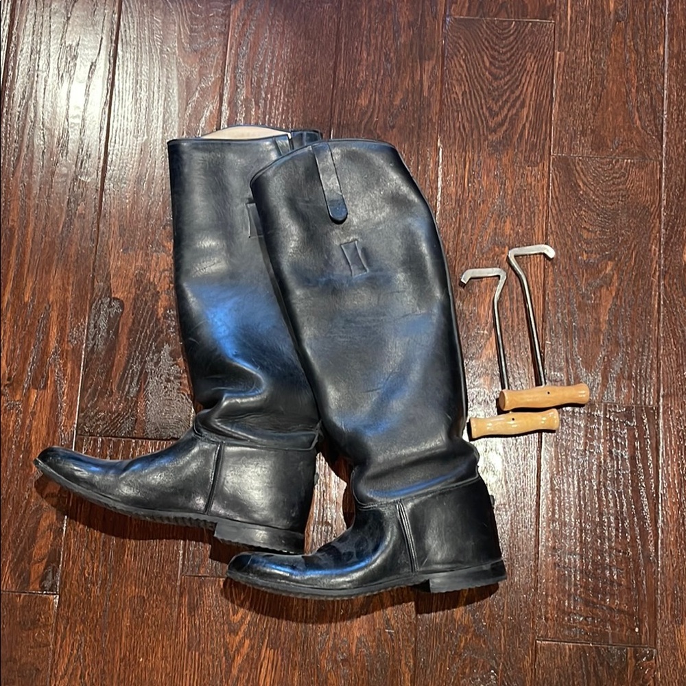 Women’s custom Black Leather Riding Boots
